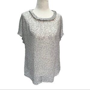 UNITED Colors of Benetton White Round Neck Short Sleeve Blouse Top Size M